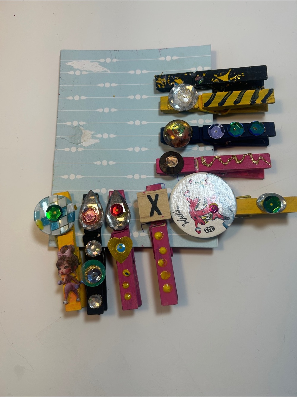 Decorative Kids Hair Clips Set - Pink, Yellow, Black, Blue